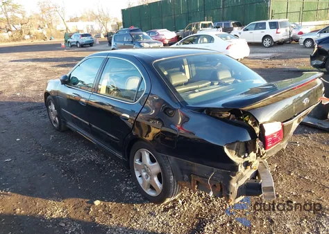 2000 Infiniti I30 Luxury/Touring z USA, uszkodzony, nr VIN JNKCA31A4YT214887